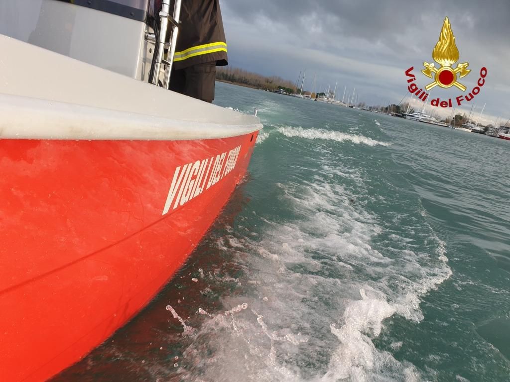 Immagine per Malore fatale in mare, ritrovato il corpo senza vita di un uomo a Grado 